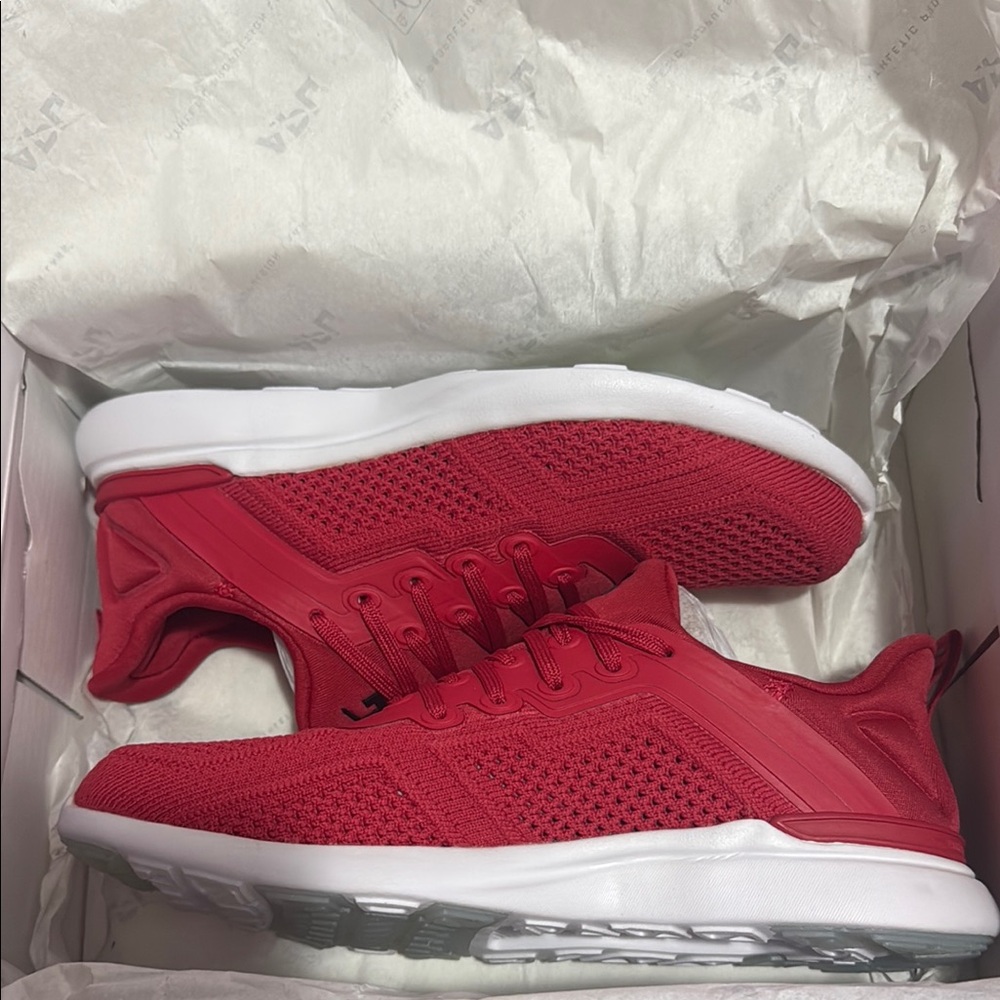 APL Techloom Tracer Athletic Shoes
